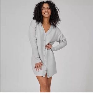 Aritzia Wilfred mini spa dress / cardigan. 100% merino wool, size M.